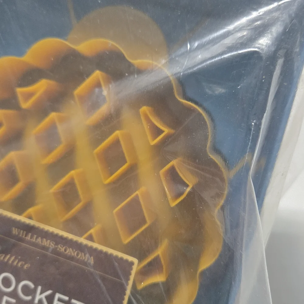 NWT Williams Sonoma Apple Hand Pie Mold Pocket Pie Mold Lattice